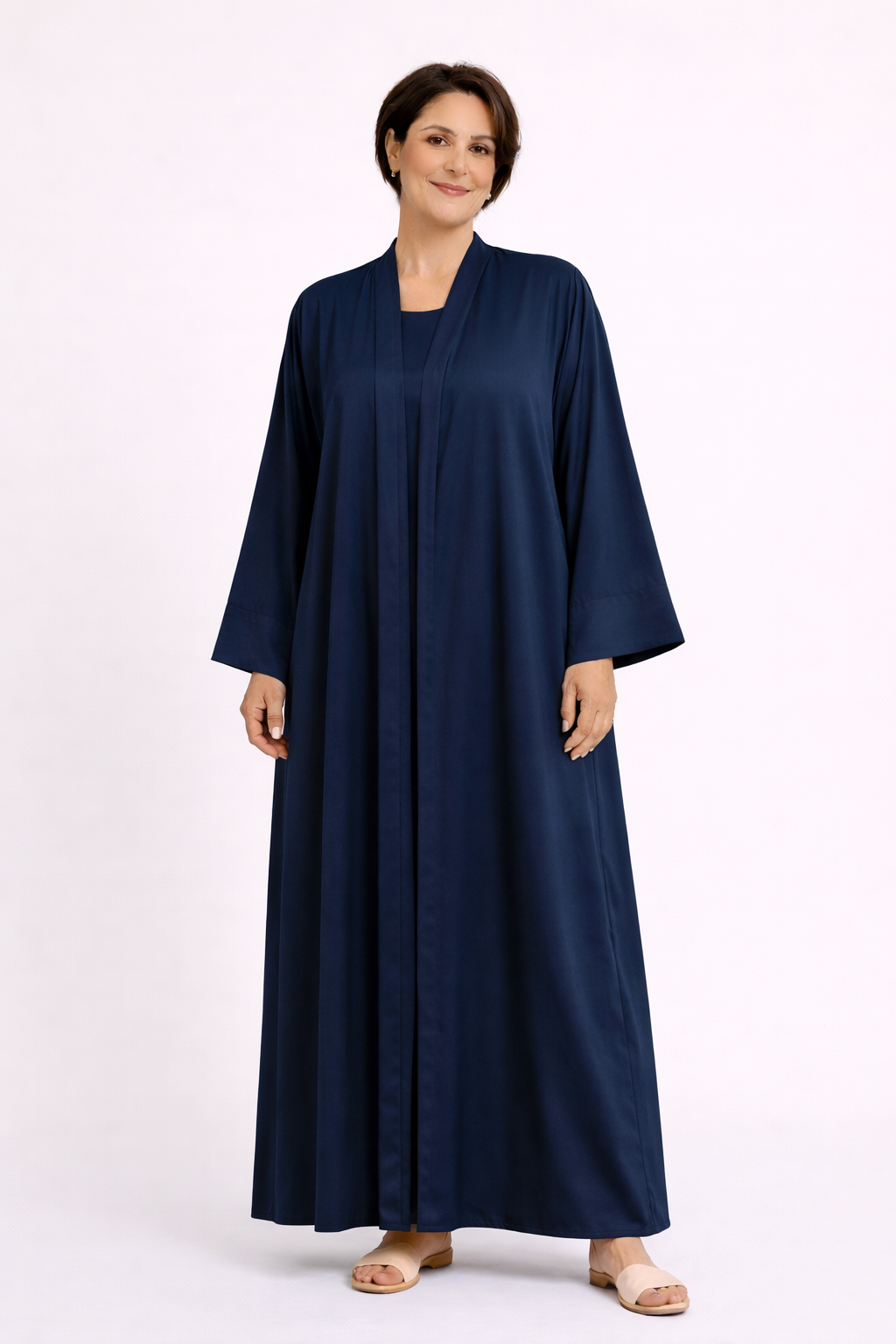 modèle féminine en abaya bleue modèle féminine en abaya bleue